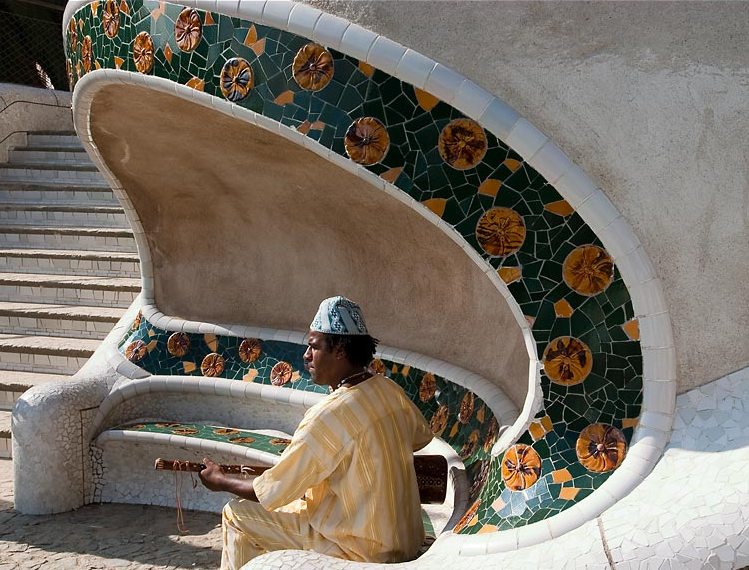 park guell bench